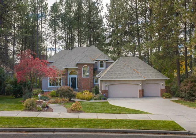 Photo 2 of Single family home for sale at 6614 S Westchester Dr, Spokane, WA 99223 | MLS# 202625841 | Listing updated on 2026-10-16