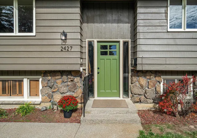 Photo 2 of Single family home for sale at 2427 E 40th Avenue, Spokane, WA 99223 | MLS# 202625846 | Listing updated on 2026-10-16