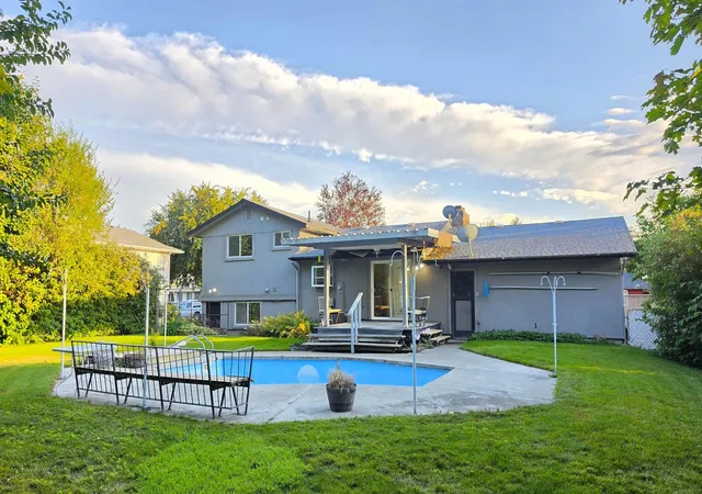 Photo 2 of Sale Pending at 12415 27th Avenue, Spokane Valley, WA 99216 | MLS# 202625856 | Listing updated on 2026-10-20