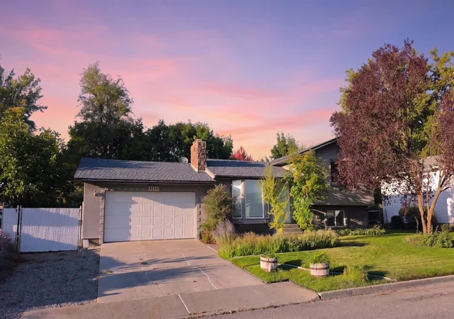 Photo 3 of Sale Pending at 12415 27th Avenue, Spokane Valley, WA 99216 | MLS# 202625856 | Listing updated on 2026-10-20