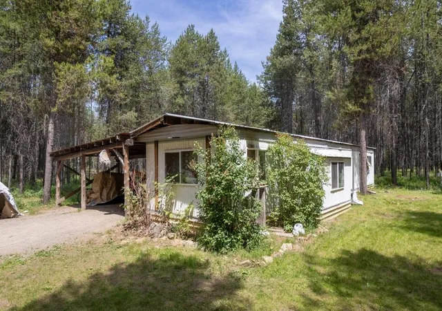 Photo 1 of Manufactured home for sale at 202 Bryce Ln, Newport, WA 99156 | MLS# 202625876 | Listing updated on 2026-10-23