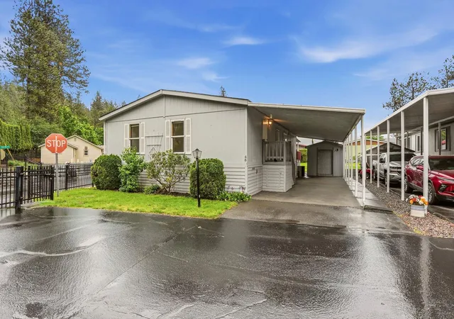 Photo 1 of Manufactured home for sale at 208 S Neyland Dr, Liberty Lake, WA 99019 | MLS# 202625880 | Listing updated on 2026-10-23
