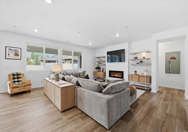 Photo 3 of Single family home for sale at 7152 S Boulder Ridge Dr, Spokane, WA 99224 | MLS# 202625881 | Listing updated on 2026-10-23