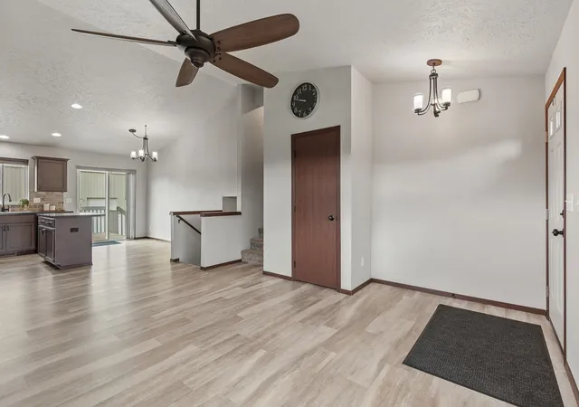 Photo 2 of Single family home for sale at 521 N Calvin Ln, Spokane Valley, WA 99216 | MLS# 202625883 | Listing updated on 2026-10-22