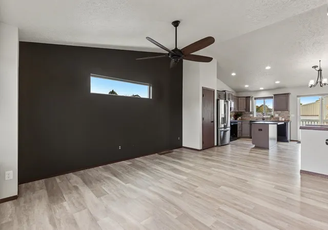 Photo 3 of Single family home for sale at 521 N Calvin Ln, Spokane Valley, WA 99216 | MLS# 202625883 | Listing updated on 2026-10-22