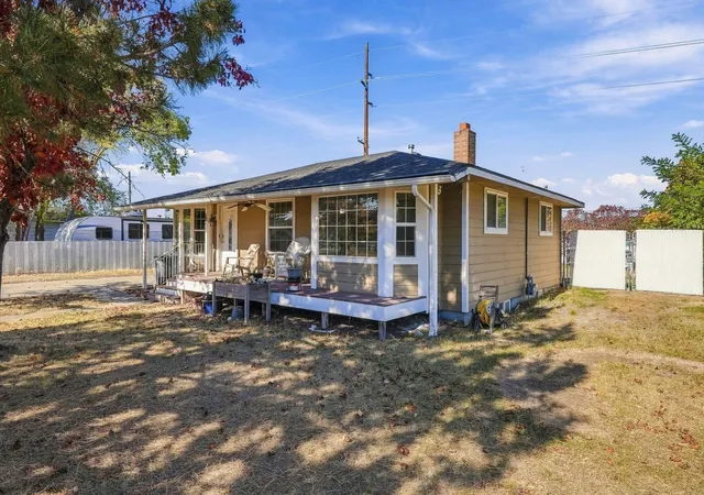 Photo 2 of Single family home for sale at 7917 E Knox Ave, Spokane Valley, WA 99212 | MLS# 202625891 | Listing updated on 2026-10-23