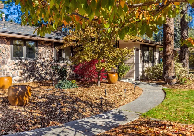 Photo 2 of Single family home for sale at 5216 W Baywood Ct, Spokane, WA 99208 | MLS# 202625900 | Listing updated on 2026-10-27