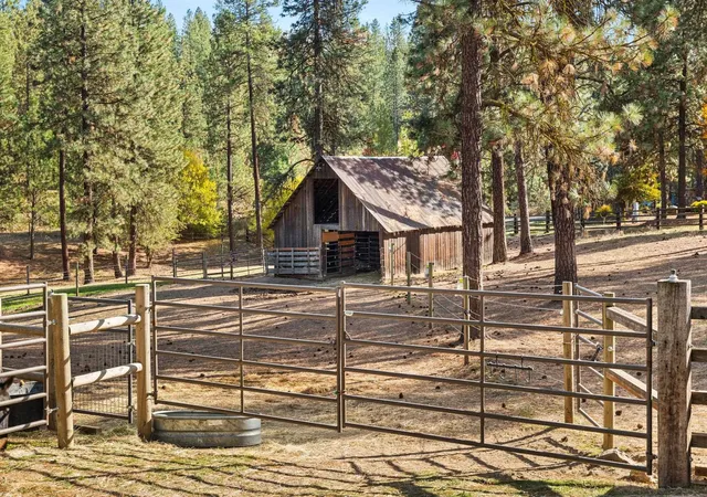 Photo 4 of Single family home for sale at 6018 N Argonne Rd, Spokane, WA 99217 | MLS# 202625902 | Listing updated on 2026-10-23
