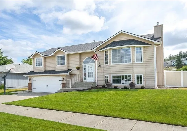 Single family home for sale at 9104 N Farmdale St, Spokane, WA 99208 | MLS# 202625903