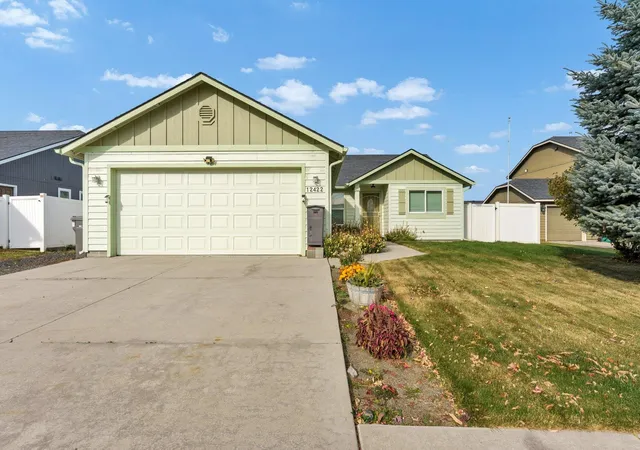 Single family home for sale at 12422 W Pacific Ct, Airway Heights, WA 99001 | MLS# 202625905