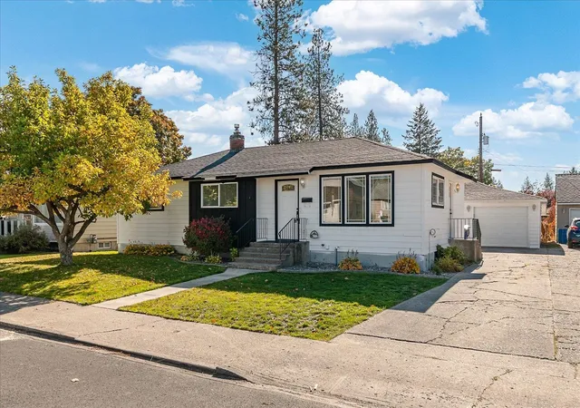 Photo 2 of Single family home for sale at 4309 W Rowan Ave, Spokane, WA 99205 | MLS# 202625912 | Listing updated on 2026-10-19