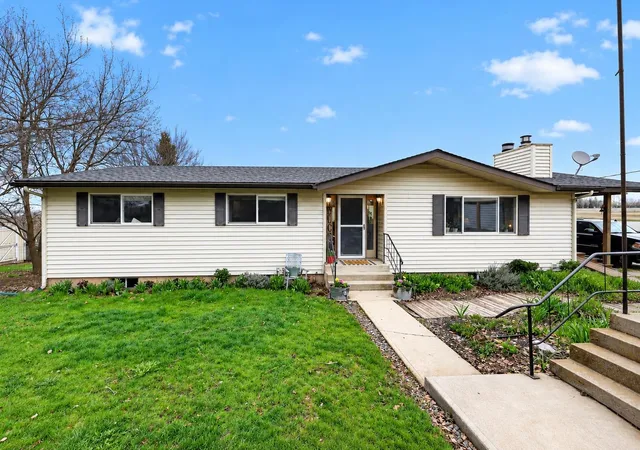 Photo 2 of Single family home for sale at 27164 N Gunning Rd, Davenport, WA 99122 | MLS# 202625920 | Listing updated on 2026-10-24