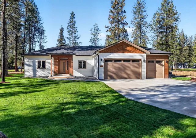 Photo 1 of Single family home for sale at 510 Hogans Way, Chewelah, WA 99109 | MLS# 202625921 | Listing updated on 2026-10-24