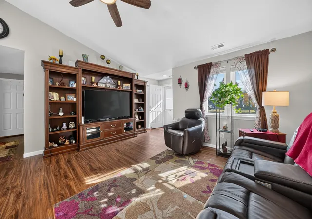 Photo 4 of Single family home for sale at 12420 W 4th Avenue, Airway Heights, WA 99001 | MLS# 202625924 | Listing updated on 2026-10-24