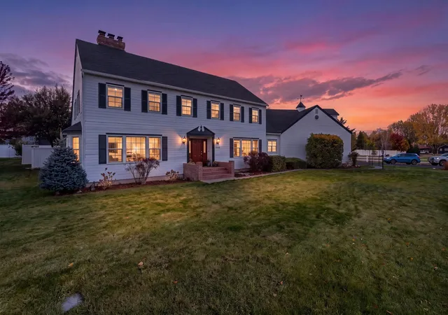 Photo 2 of Single family home for sale at 7502 N Five Mile Ave, Spokane, WA 99208 | MLS# 202625927 | Listing updated on 2026-10-18