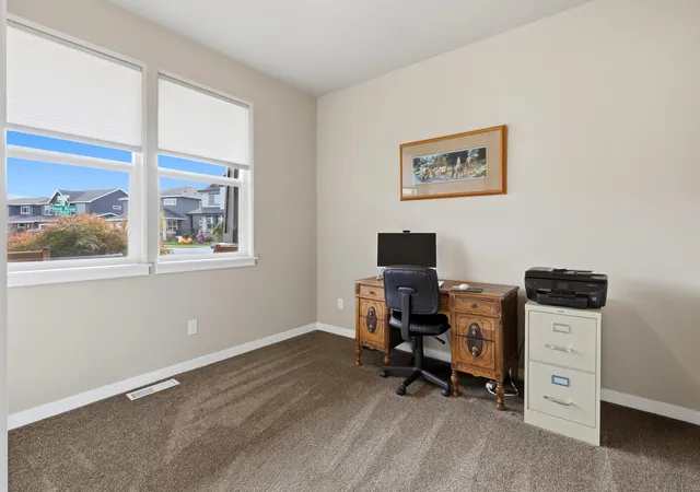 Photo 4 of Single family home for sale at 1709 N Hood River Rd, Liberty Lake, WA 99019 | MLS# 202625935 | Listing updated on 2026-10-22