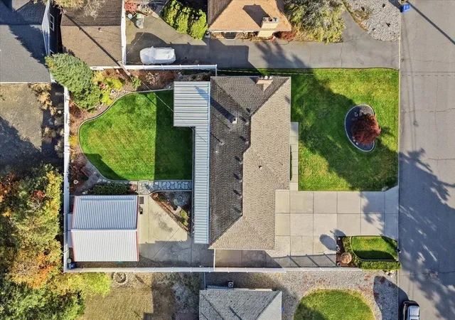 Photo 3 of Single family home for sale at 117 N Sunderland Rd, Spokane Valley, WA 99206 | MLS# 202625943 | Listing updated on 2026-10-20