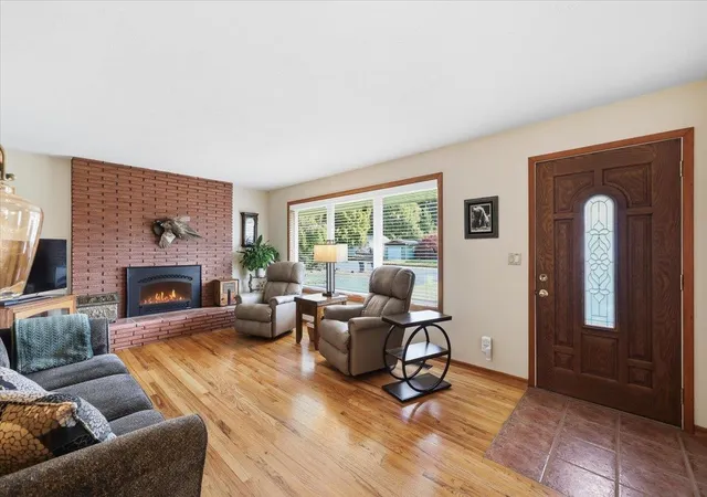Photo 4 of Single family home for sale at 117 N Sunderland Rd, Spokane Valley, WA 99206 | MLS# 202625943 | Listing updated on 2026-10-20