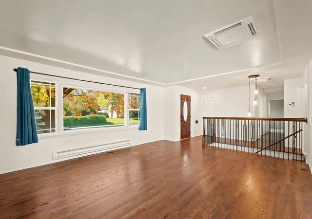 Photo 3 of Single family home for sale at 4206 N Oak St, Spokane, WA 99205 | MLS# 202625947 | Listing updated on 2026-10-20