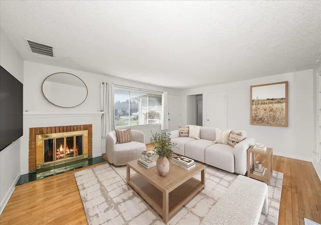 Photo 1 of Single family home for sale at 104 W Franklin Ct, Spokane, WA 99205 | MLS# 202625955 | Listing updated on 2026-10-20