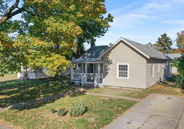 Photo 1 of Single family home for sale at 1021 E Nebraska Ave, Spokane, WA 99208 | MLS# 202625956 | Listing updated on 2026-10-21