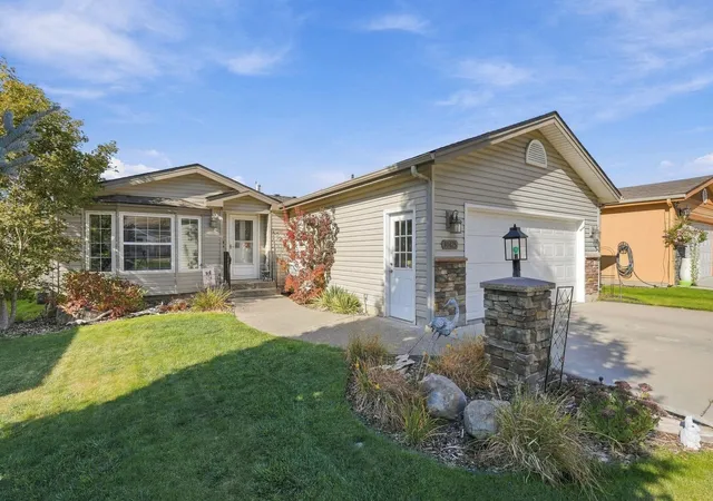 Photo 2 of Manufactured home for sale at 10425 N Maximilian Ln, Nine Mile Falls, WA 99026 | MLS# 202625972 | Listing updated on 2026-10-20