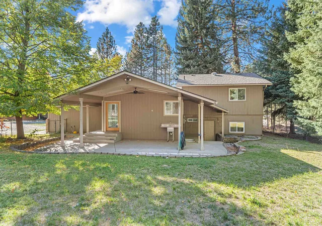 Photo 4 of Single family home for sale at 104 N Washington St, Deer Park, WA 99006 | MLS# 202625973 | Listing updated on 2026-10-20