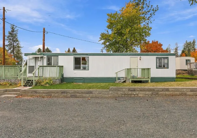 Photo 2 of Manufactured home for sale at 33816 Aztec Ln, Cheney, WA 99004 | MLS# 202626001 | Listing updated on 2026-10-21