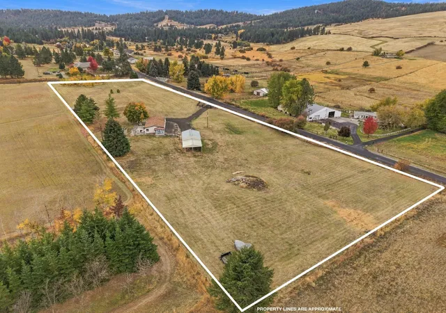 Photo 3 of Manufactured home for sale at 5519 S Chapman Rd, Greenacres, WA 99016 | MLS# 202626004 | Listing updated on 2026-10-21