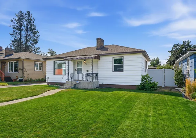 Photo 3 of Single family home for sale at 3823 W Princeton Ave, Spokane, WA 99205 | MLS# 202626005 | Listing updated on 2026-10-21