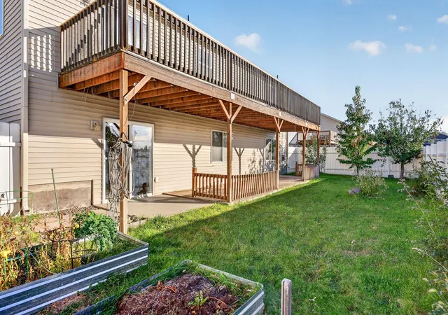 Photo 2 of Single family home for sale at 824 S Aspen St, Airway Heights, WA 99001 | MLS# 202626020 | Listing updated on 2026-10-27