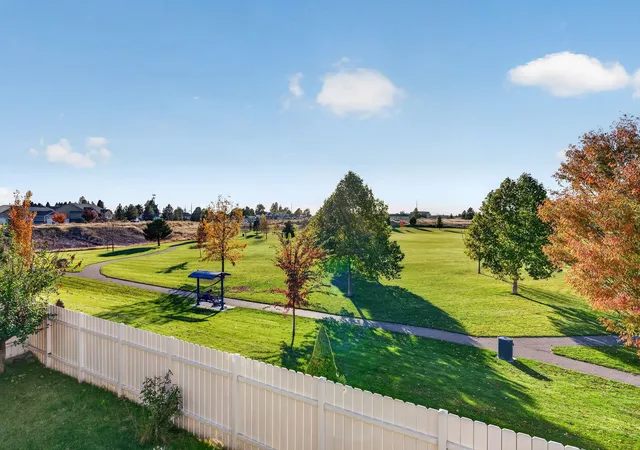 Photo 3 of Single family home for sale at 824 S Aspen St, Airway Heights, WA 99001 | MLS# 202626020 | Listing updated on 2026-10-27