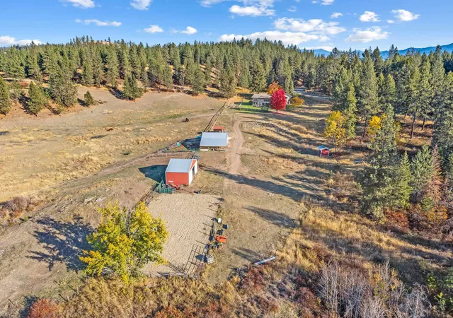 Photo 3 of Single family home for sale at 487 A Hotchkiss Rd, Colville, WA 99114 | MLS# 202626023 | Listing updated on 2026-10-23
