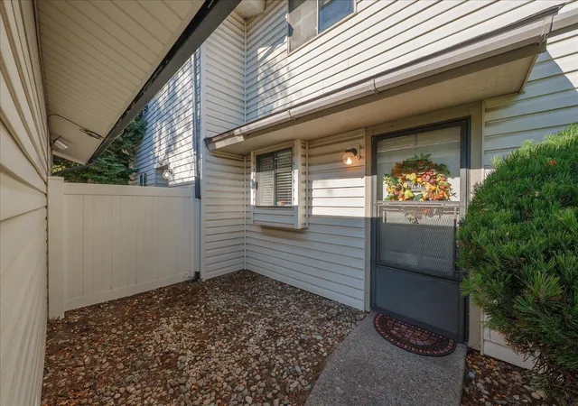 Photo 3 of Townhouse for sale at 7878 N Wilding #42 Dr, Spokane, WA 99208 | MLS# 202626026 | Listing updated on 2026-10-21