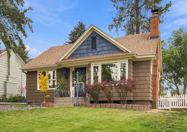 Photo 3 of Single family home for sale at 3312 N Columbia Cir, Spokane, WA 99205 | MLS# 202626035 | Listing updated on 2026-10-21