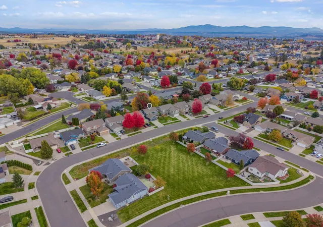 Photo 4 of Single family home for sale at 2708 W Ashley Cir, Spokane, WA 99208 | MLS# 202626036 | Listing updated on 2026-10-22
