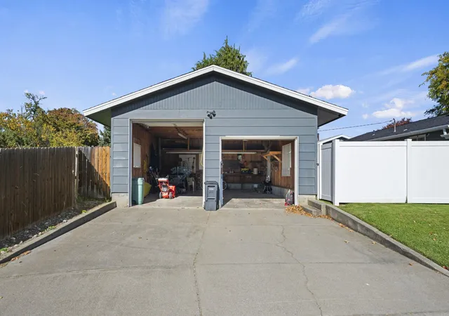Photo 4 of Single family home for sale at 4705 N Mayhew Rd, Spokane Valley, WA 99216 | MLS# 202626038 | Listing updated on 2026-10-22