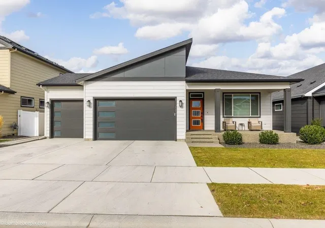 Photo 1 of Single family home for sale at 20941 E Thompson Ave, Liberty Lake, WA 99019 | MLS# 202626046 | Listing updated on 2026-10-22