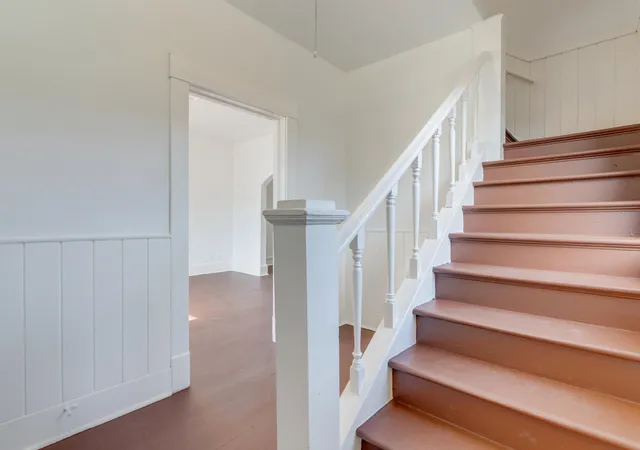 Photo 3 of Single family home for sale at 1517 E Bridgeport Ave, Spokane, WA 99207 | MLS# 202626057 | Listing updated on 2026-10-22