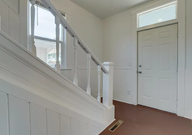 Photo 4 of Single family home for sale at 1517 E Bridgeport Ave, Spokane, WA 99207 | MLS# 202626057 | Listing updated on 2026-10-22
