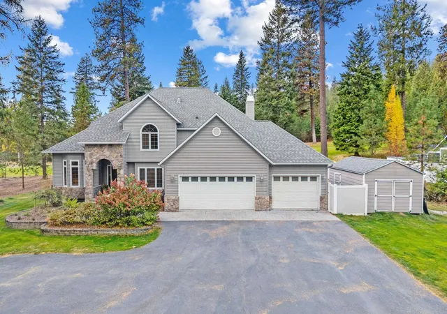 Single family home for sale at 218 Hogans Way, Chewelah, WA 99109 | MLS# 202626070