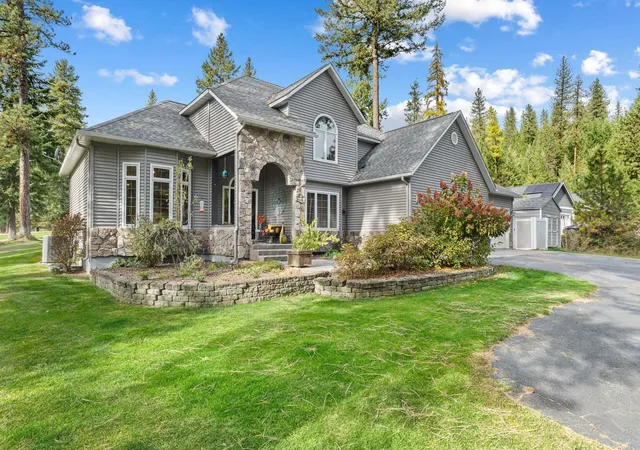 Photo 1 of Single family home for sale at 218 Hogans Way, Chewelah, WA 99109 | MLS# 202626070 | Listing updated on 2026-10-28