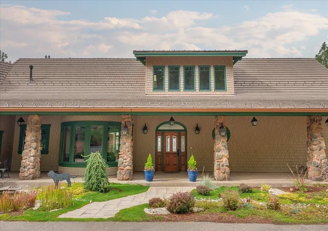 Photo 4 of Single family home for sale at 7611 S Mountain Springs Ln, Spokane, WA 99223 | MLS# 202626078 | Listing updated on 2026-10-22