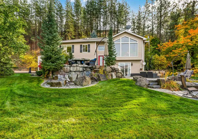 Single family home for sale at 6627c Thomas Ln, Nine Mile Falls, WA 99026 | MLS# 202626079