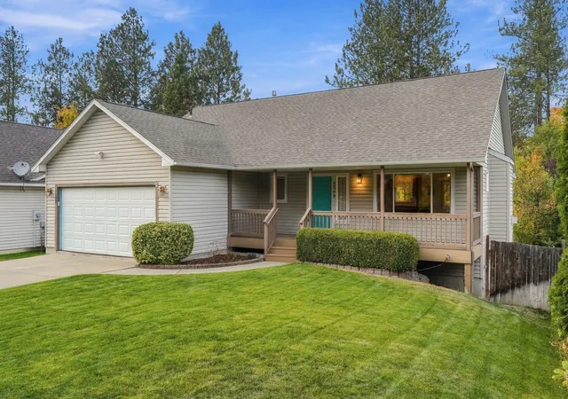 Photo 1 of Single family home for sale at 4249 E 38th Avenue, Spokane, WA 99223 | MLS# 202626090 | Listing updated on 2026-10-22