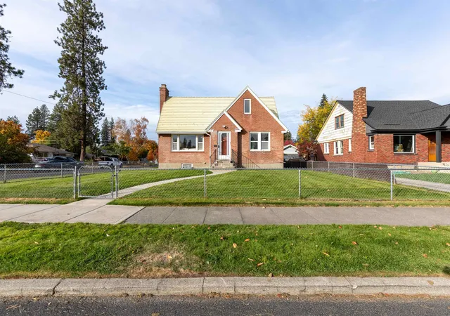 Photo 1 of Single family home for sale at 58 W 28th Avenue, Spokane, WA 99203 | MLS# 202626101 | Listing updated on 2026-10-24