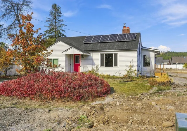 Photo 1 of Single family home for sale at 9809 E Upriver Dr, Spokane, WA 99206 | MLS# 202626106 | Listing updated on 2026-10-22
