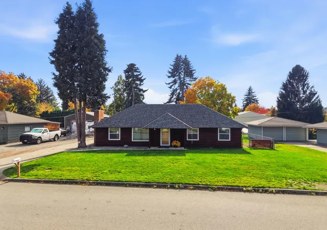 Photo 3 of Single family home for sale at 12916 E Desmet Ave, Spokane Valley, WA 99216 | MLS# 202626117 | Listing updated on 2026-10-22