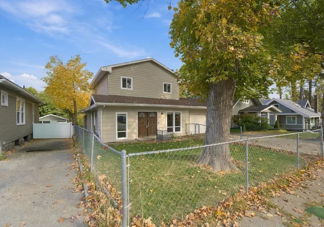 Photo 2 of Single family home for sale at 1311 E 13th Avenue, Spokane, WA 99202 | MLS# 202626118 | Listing updated on 2026-10-23