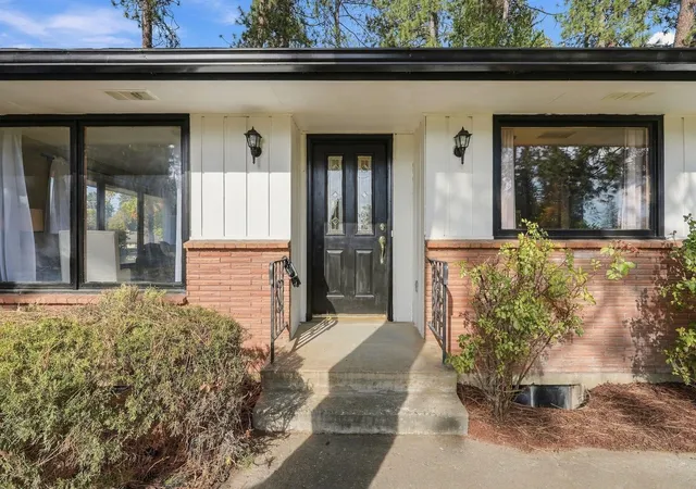 Photo 1 of Single family home for sale at 11305 E 18th Avenue, Spokane Valley, WA 99206 | MLS# 202626125 | Listing updated on 2026-10-22